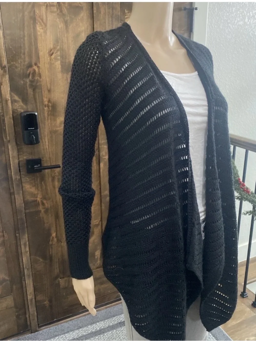 American Eagle Outfitters Size XS Black Open-Front Knit Cardigan Sweater- 032